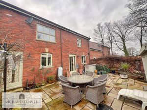 Rear Aspect- click for photo gallery